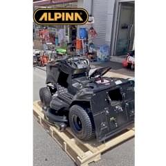 Alpina AT8 122 HWA ST700 Çim Biçme Traktörü